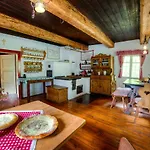 Chaloupka Prischlop Вельке-Карловице